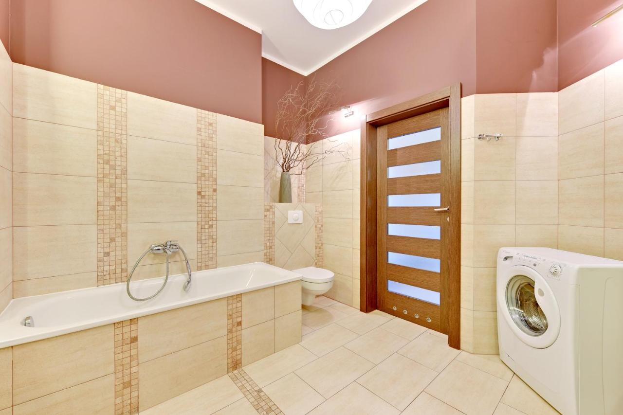 Grand Apartments - Neptun Park Sunny 2 Bedrooms Apartment Danzica Esterno foto